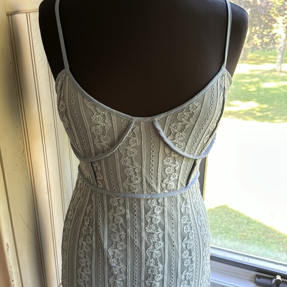 NWT Nasty Gal Lace Panel Split Mini - Picture 2 of 15